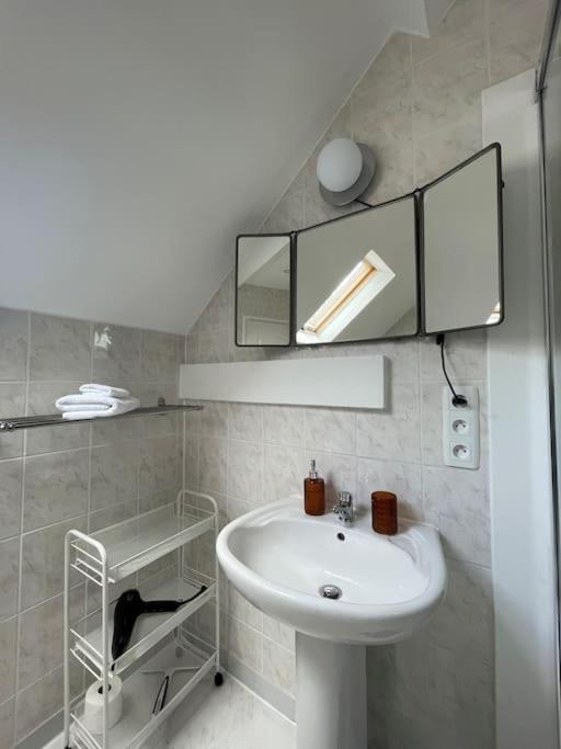 Gite Omaha 3 Etoiles - La Ferme Delaunay Saint-Come-du-Mont Eksteriør bilde